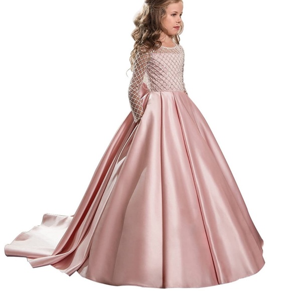 COLOR: PINK